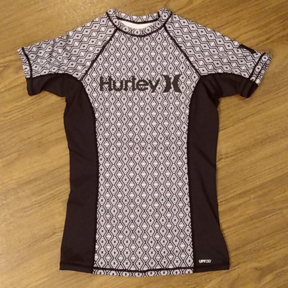 Woman's rash guard